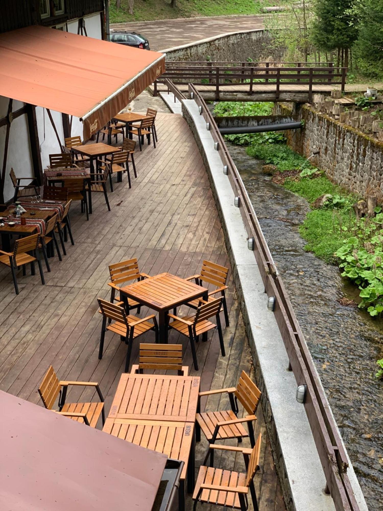 Vila De Argint Aleea Pelesului Nr 2 Sinaia Esterno foto