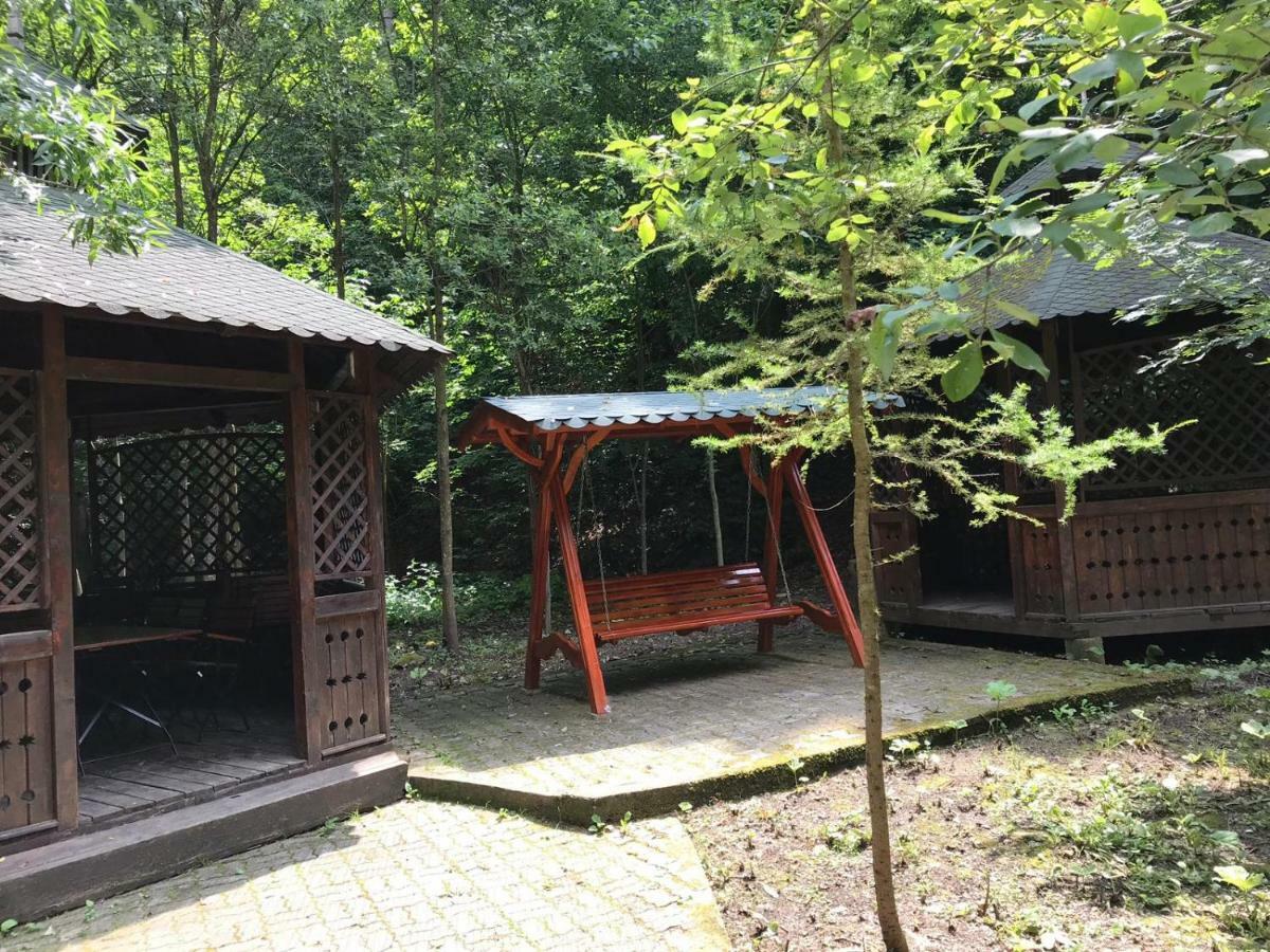 Vila De Argint Aleea Pelesului Nr 2 Sinaia Esterno foto